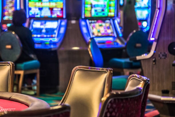busur4d mobile app interface showing live casino tables and sports betting options